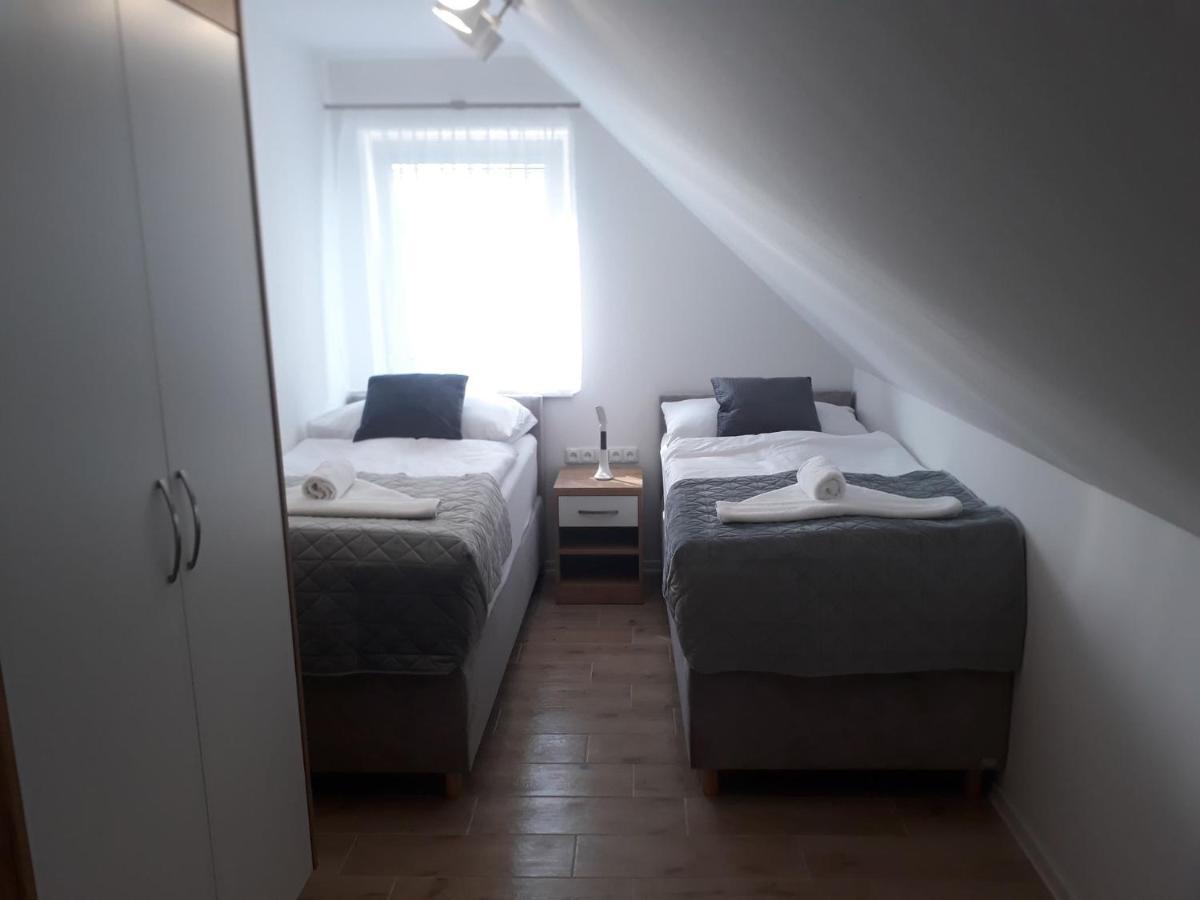 Apartmanovy Dum Na Kolonade 레드니체 외부 사진