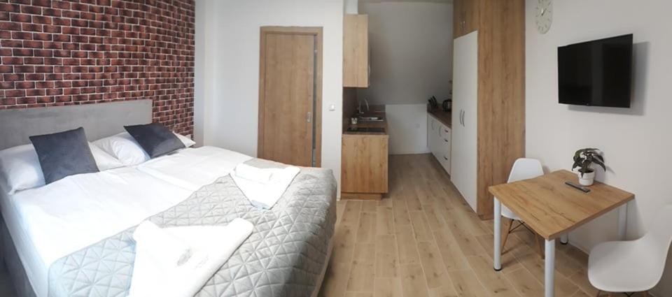 Apartmanovy Dum Na Kolonade 레드니체 외부 사진